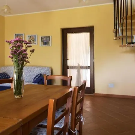 بيت ضيافة Terremesu Eco With Pool 6 10 Guests Near Costa Rei كاستياداس