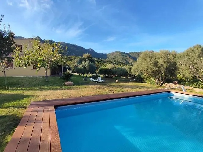 Πανσιόν Terremesu Eco With Pool 6 10 Guests Near Costa Rei 4*